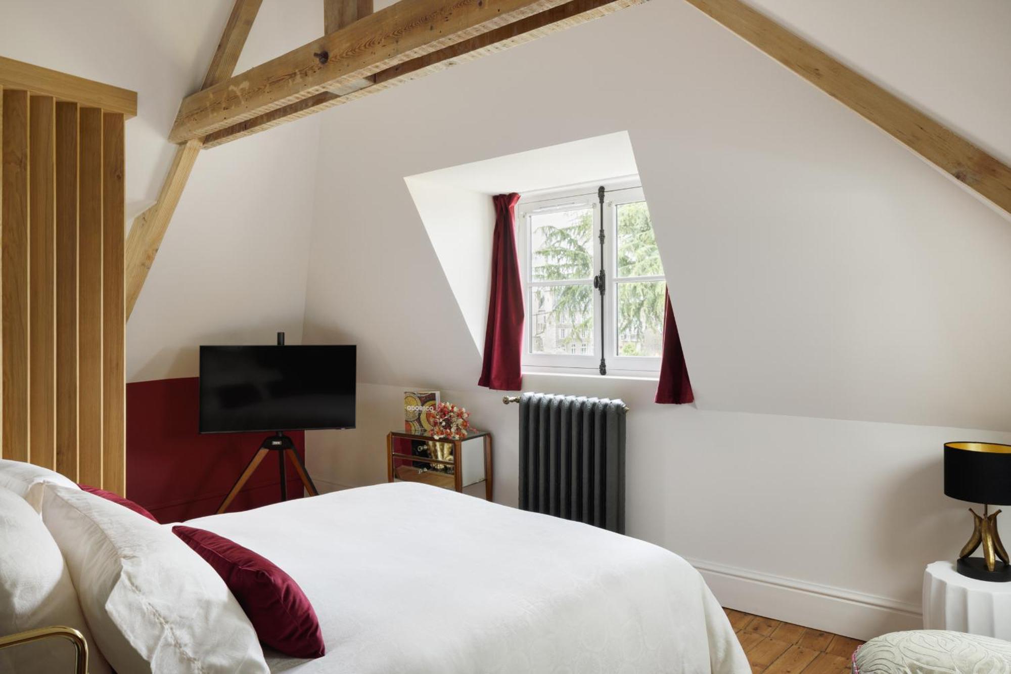 Clos Du Cedre - Chambres D'Hotes D'Exception, Luxury B&B A Dinan Rom bilde
